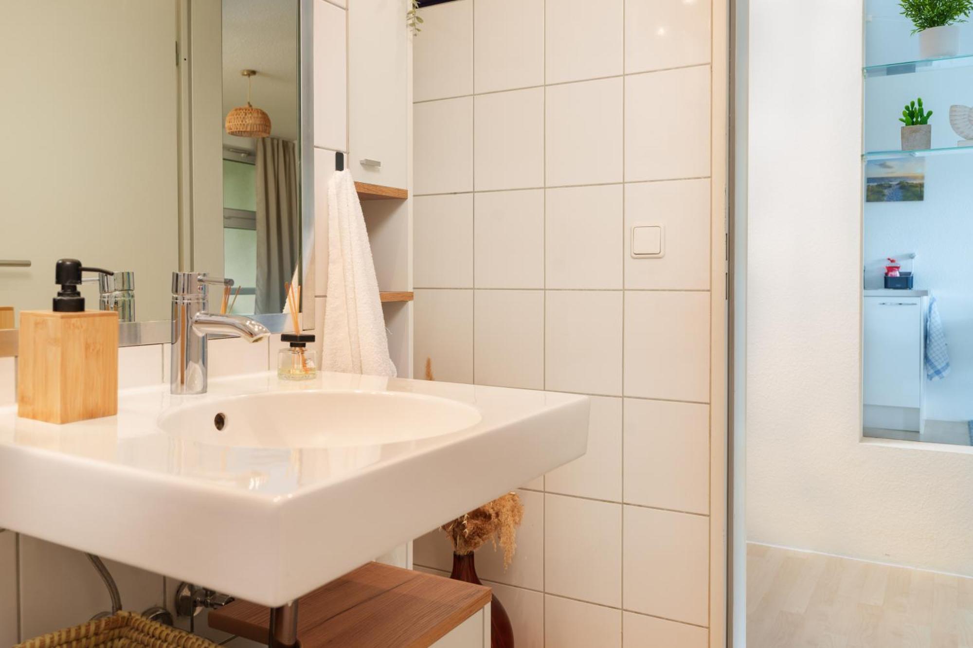 Apartment Meerblick-balkon-strand-golf-tv-stilvoll *