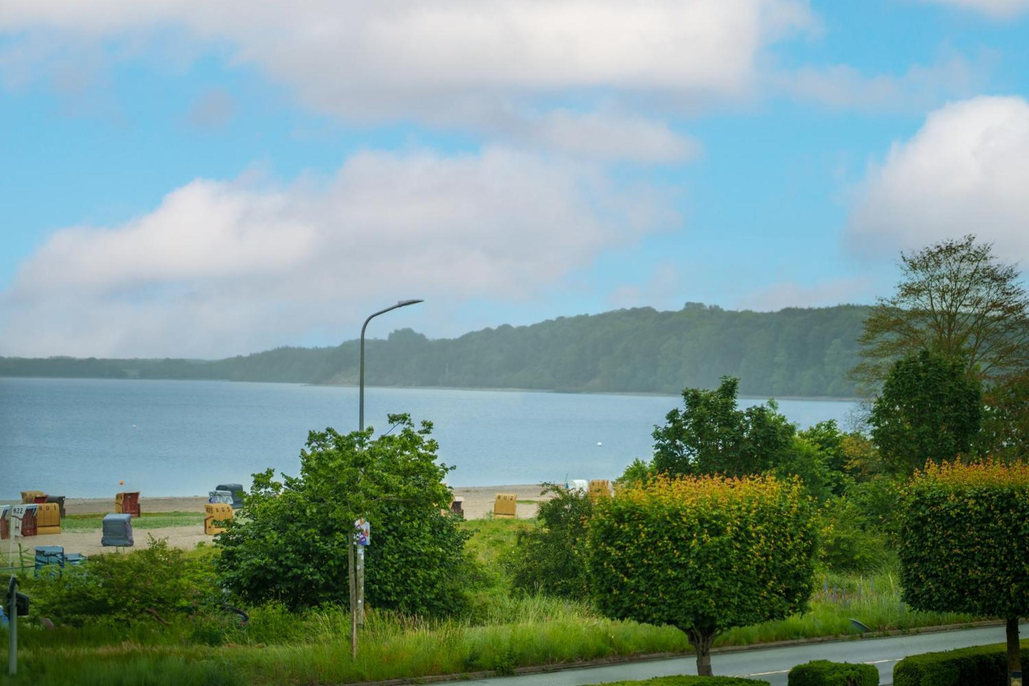 Meerblick-balkon-strand-golf-tv-stilvoll * Eckernfoerde
